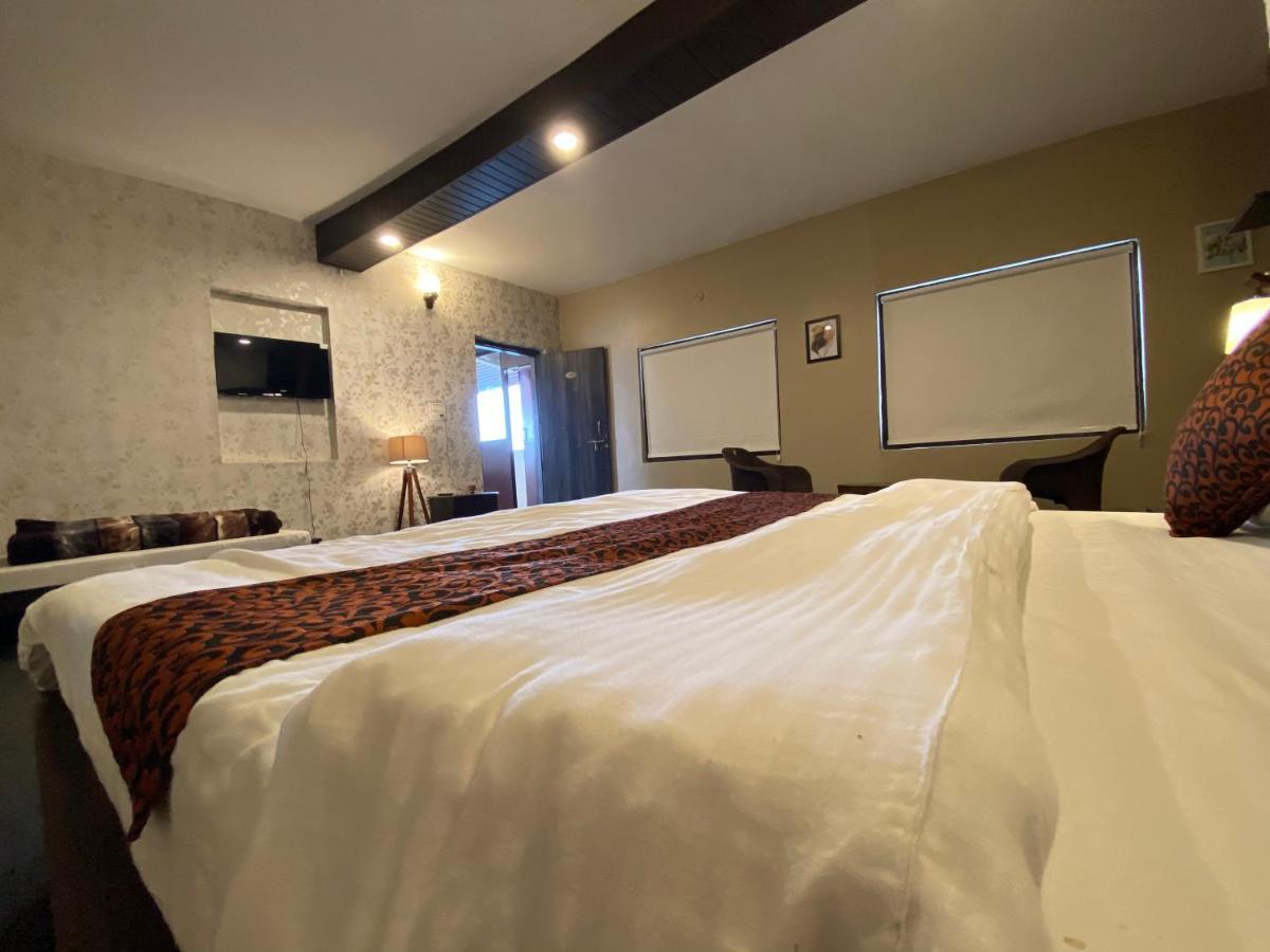 Wincliff Orchard Resort Mukteshwar Exteriör bild