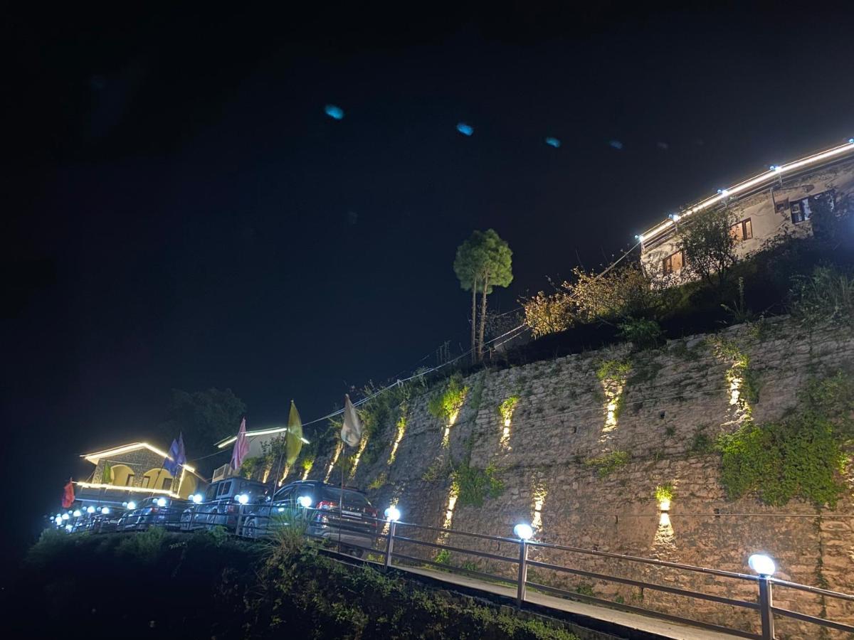 Wincliff Orchard Resort Mukteshwar Exteriör bild